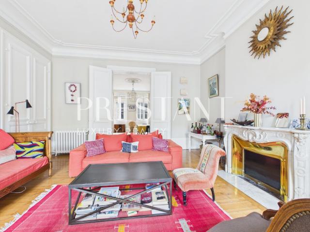 Appartement 6 pièces 202 m²