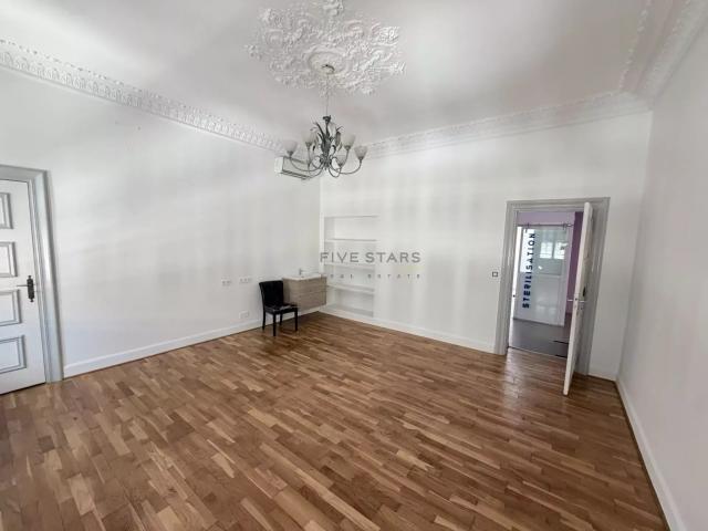Appartement 6 pièces 203 m²