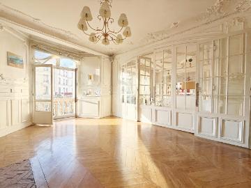 Appartement 6 pièces 204 m²