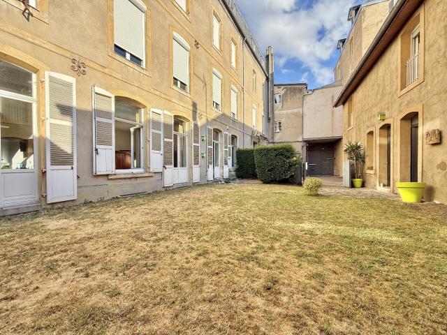 Appartement 6 pièces 205 m²