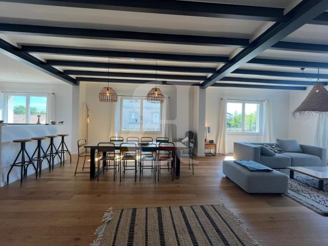 Appartement 6 pièces 213 m²