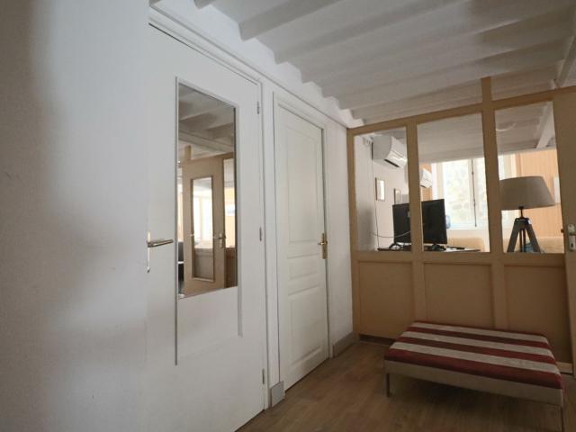 Appartement 6 pièces 214 m²