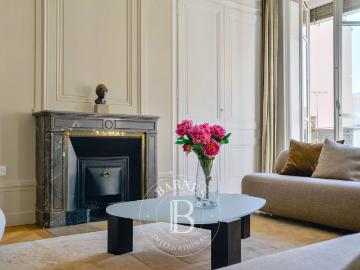 Appartement 6 pièces 223 m²