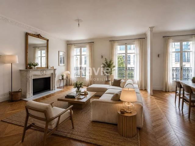 Appartement 6 pièces 230 m²