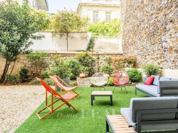 Appartement 6 pièces 216 m²