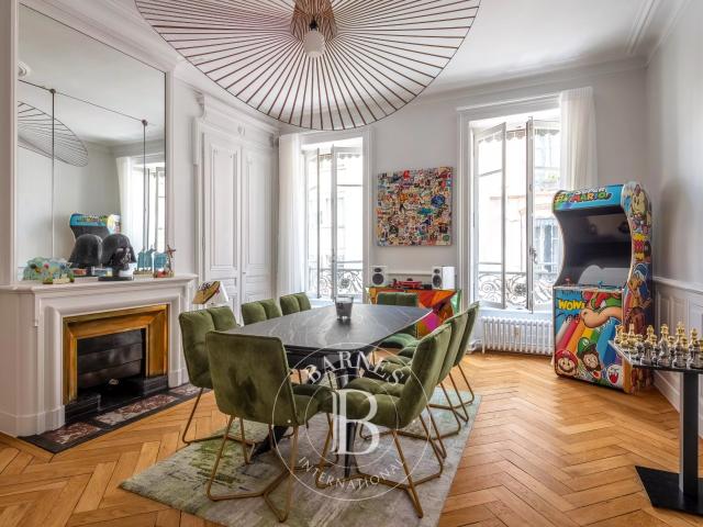 Appartement 6 pièces 238 m²