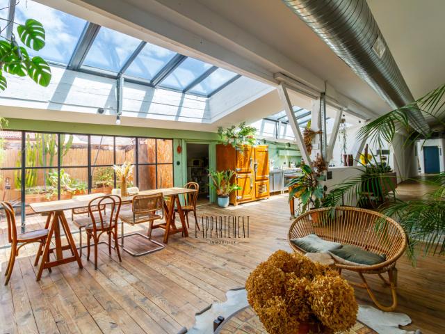 Appartement 6 pièces 244 m²