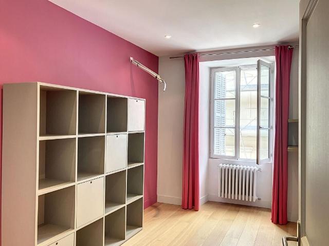 Appartement 6 pièces, 250 m² à louer à Avignon 84000