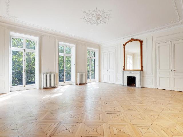 Appartement 6 pièces 254 m²
