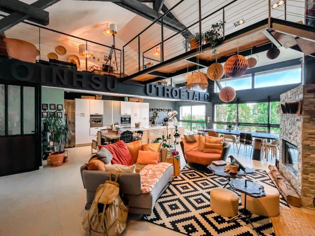 Appartement 6 pièces 258 m²