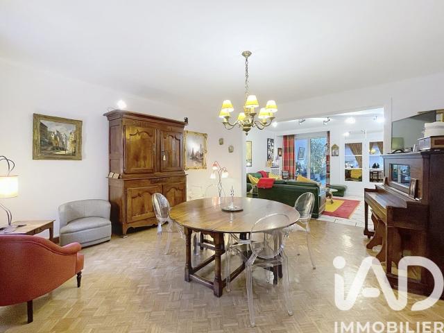 Appartement 6 pièces 319 m²
