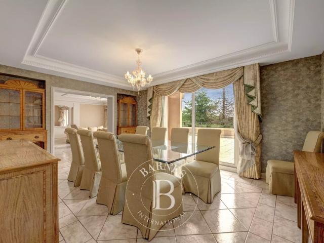 Appartement 6 pièces 349 m²