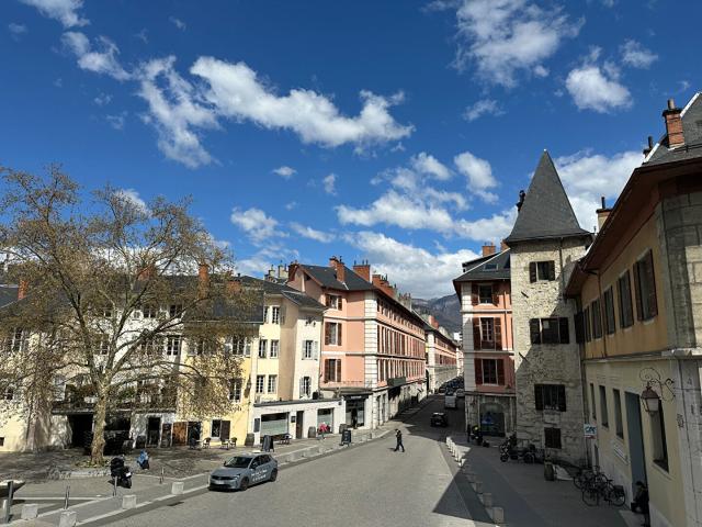 Appartement 6 pièces 355 m²