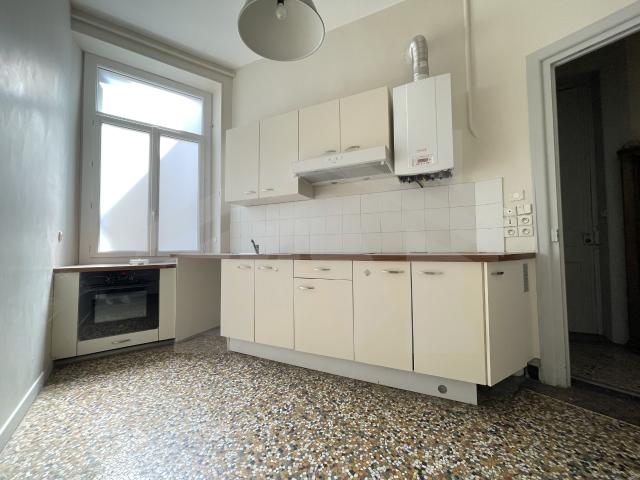 Appartement 6P+C 207m2 ascenseur vue bastille