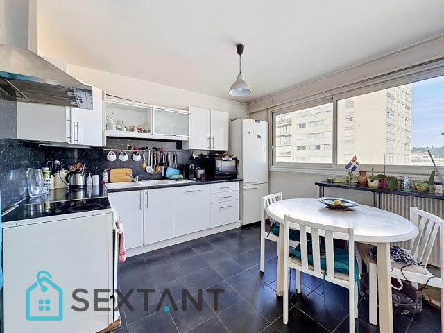 Appartement 70 m2 2 chambres avec parking