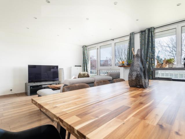 EXCLUSIVITÉ APPARTEMENT 4 PIÈCES ENTIÈREMENT RÉNOVÉ 3 CHAMBRES SECTEUR MARE AU CLERC