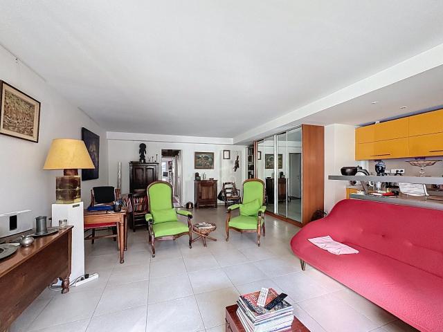 Appartement 78m² Paris 18ème