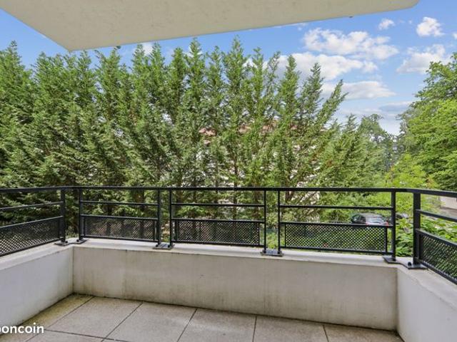 Appartement 79 m² Le Plessis Trévise