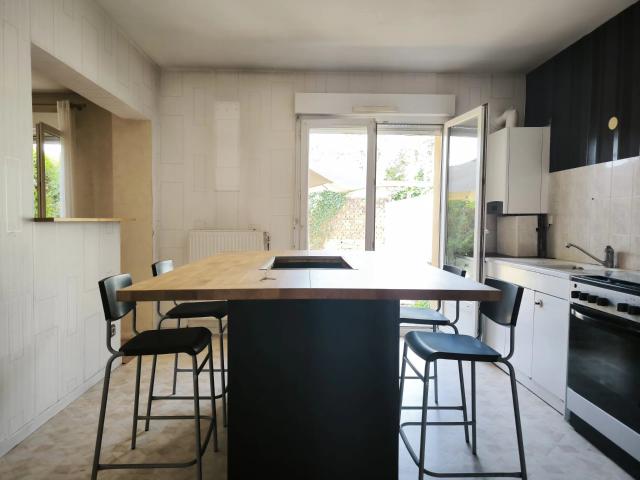 APPARTEMENT 79M2 avec JARDIN PRIVATIF