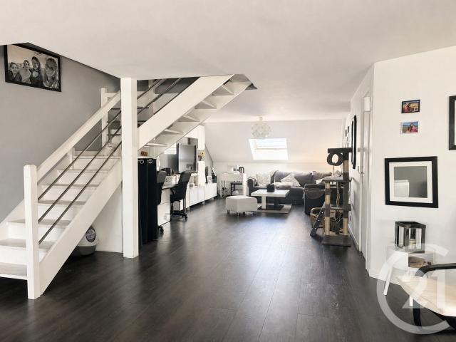 Appartement 7 pièces 115 m²