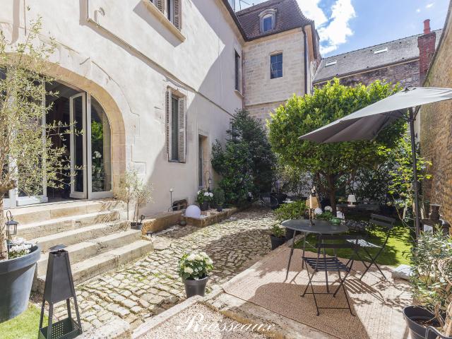 Appartement 7 pièces 126 m²