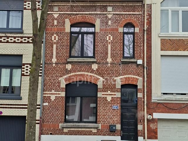 Appartement 7 pièces, 132 m² à louer à Roubaix 59100