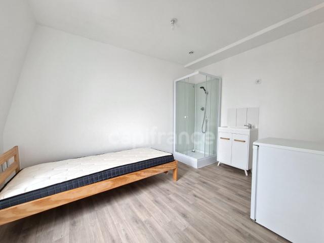 Appartement 7 pièces, 132 m² à louer à Roubaix 59100