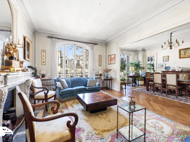 Appartement 7 pièces 141 m²