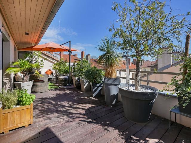 Appartement 7 pièces 145 m²