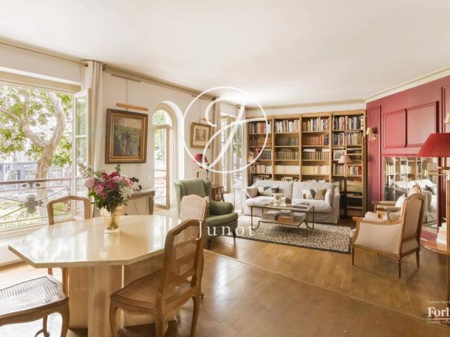Appartement 7 pièces 147 m²
