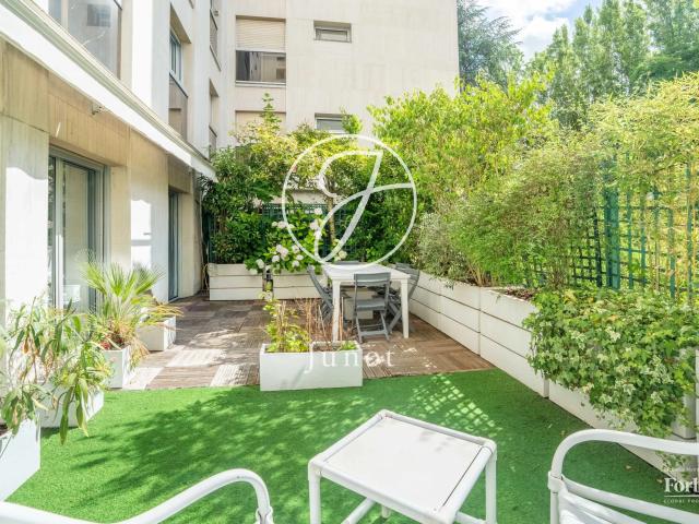 Appartement 7 pièces 155 m²