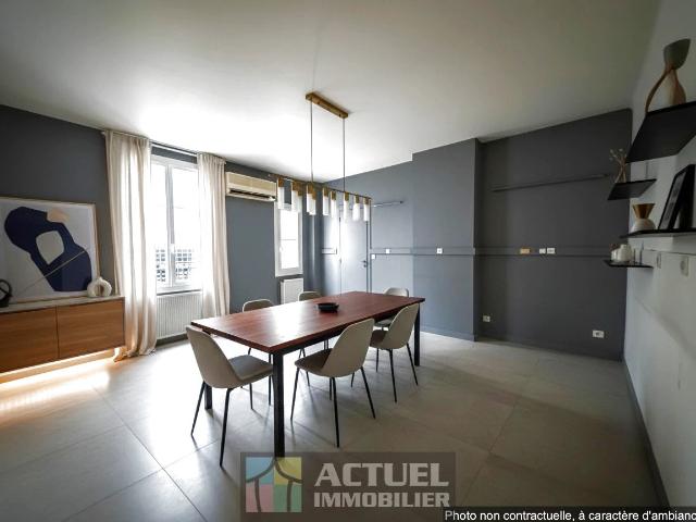 Appartement 7 pièces 160 m²