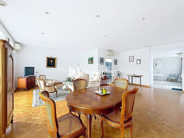 Appartement 7 pièces 160 m²