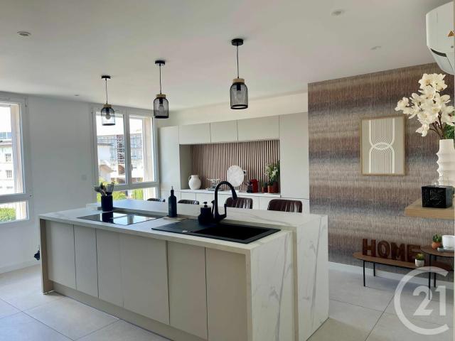 Appartement 7 pièces 169 m²