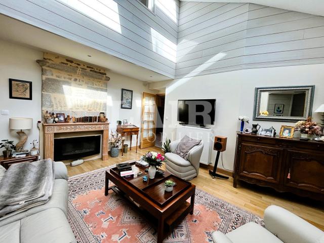 Appartement 7 pièces 169 m²