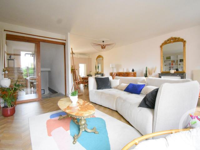 Appartement 7 pièces 172 m²