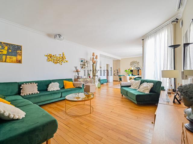 Appartement 7 pièces 172 m²