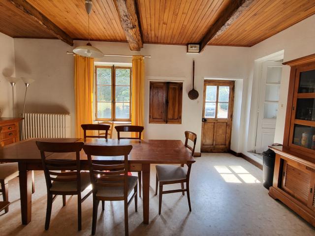 Appartement 7 pièces, 172 m² à louer à Lentilly 69210