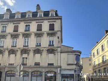 Appartement 7 pièces 175 m²