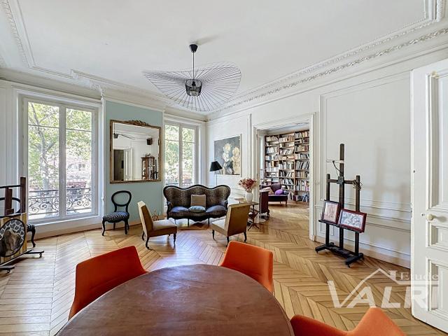 Appartement 7 pièces 191 m²