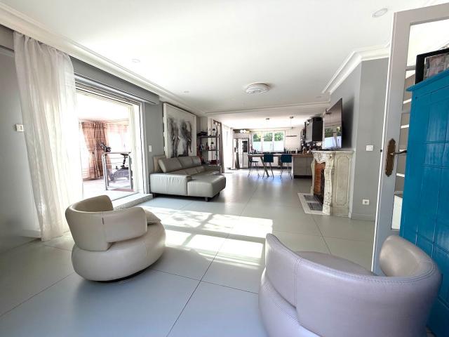 Appartement 7 pièces 193 m²