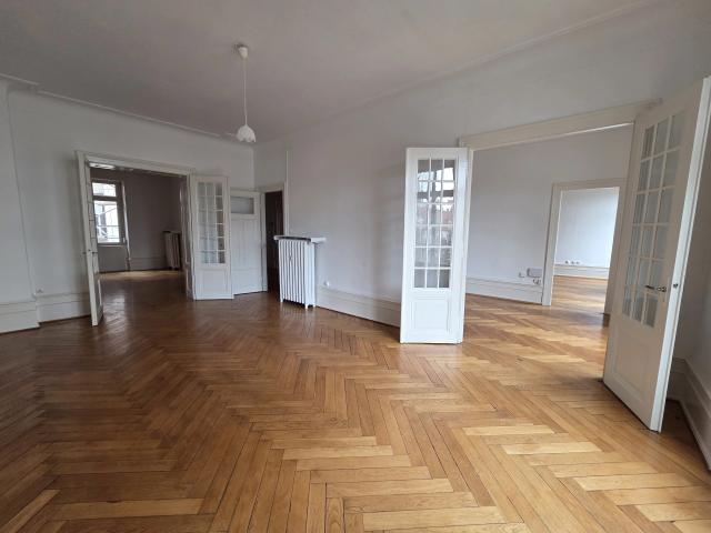 Appartement 7 pièces 198 m²