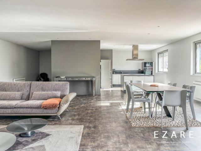 Appartement 7 pièces 200 m²