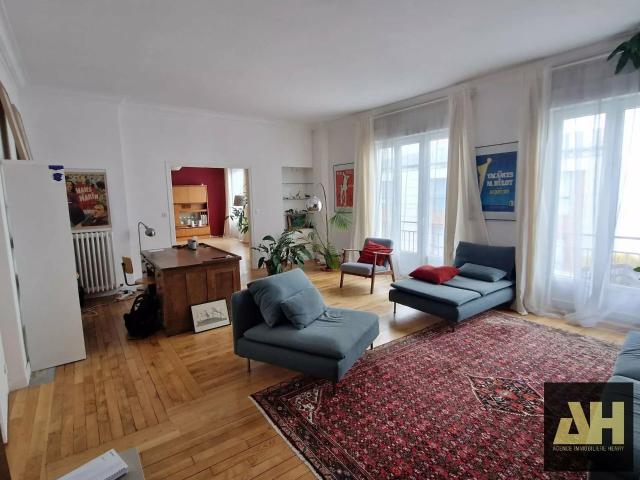 Appartement 7 pièces 201 m²
