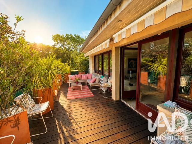 Appartement 7 pièces 205 m²
