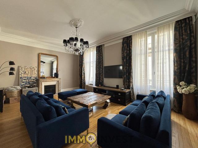 Appartement 7 pièces 205 m²