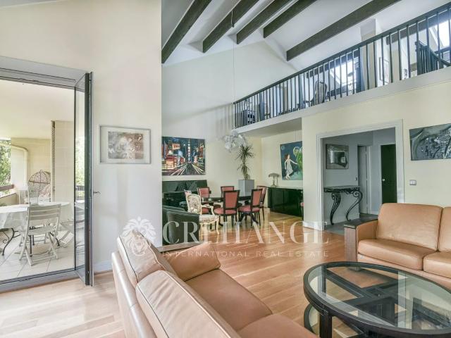 Appartement 7 pièces 206 m²