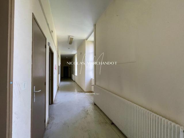 Appartement 7 pièces 220 m²