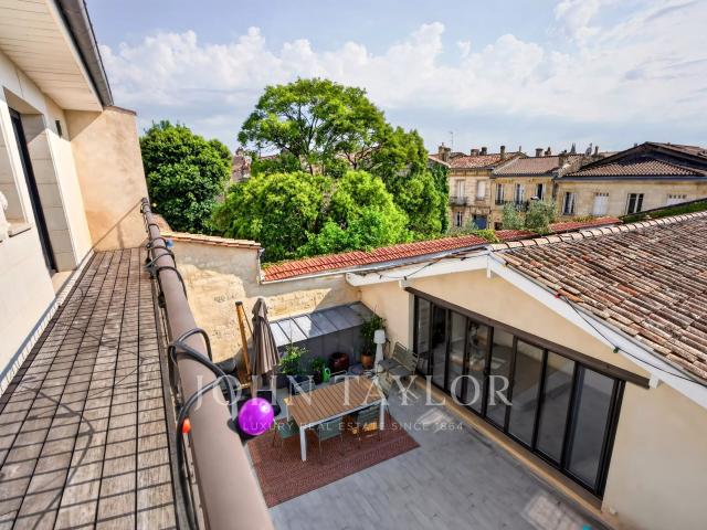 Appartement 7 pièces 241 m²