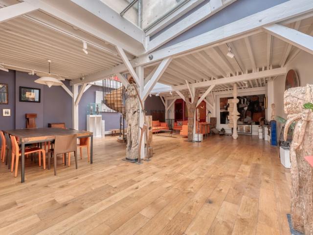 Appartement 7 pièces 241 m²